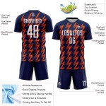 Benutzerdefiniertes Marineblaues, Weiß-Orangefarbenes Sublimations-Fußballtrikot Benutzerdefiniertes Marineblaues, Weiß-Orangefarbenes Sublimations-Fußballtrikot