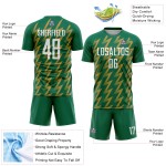 Benutzerdefinierte Kelly Green Weiß-Altgold Zickzack Form Sublimation Fußball Uniform Trikot Benutzerdefinierte Kelly Green Weiß-Altgold Zickzack Form Sublimation Fußball Uniform Trikot